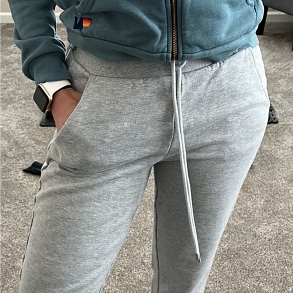 ALO Yoga Pants - Alo joggers